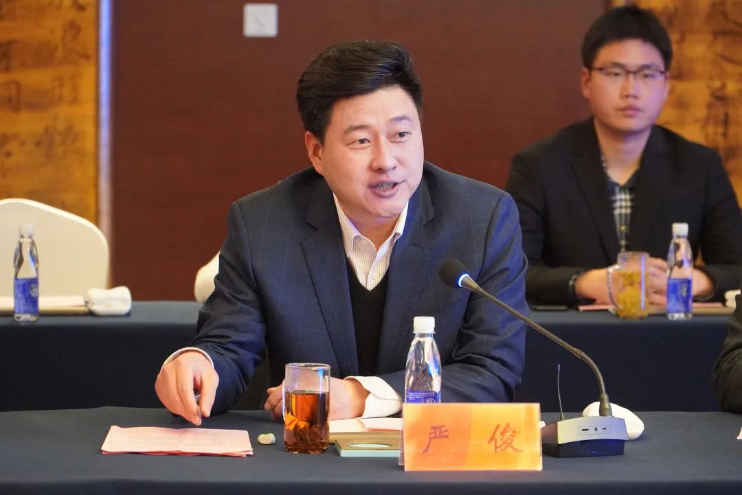 溧阳市委常委,市政府常务副市长严俊致辞严俊简要介绍了我市经济社会