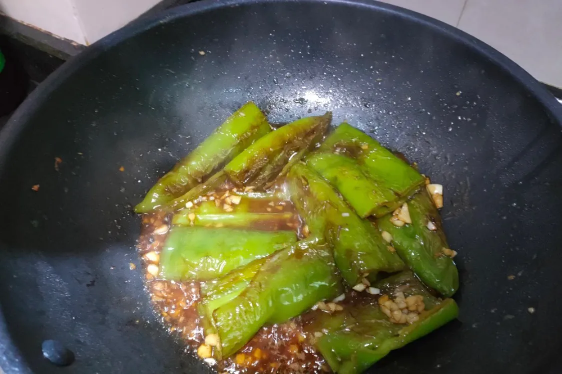 下饭的虎皮尖椒,超简单 美食做法 第8张 下饭的虎皮尖椒,超简单 美食做法 第8张