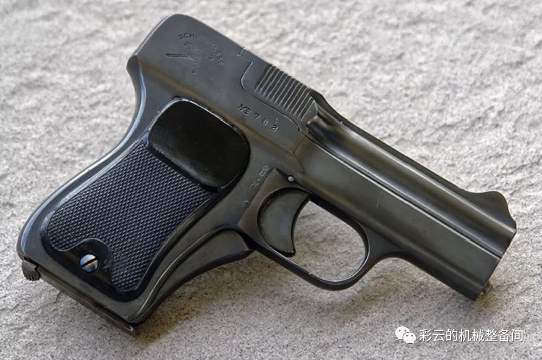 威廉二世的小玩具——采用枪管前冲原理的施瓦