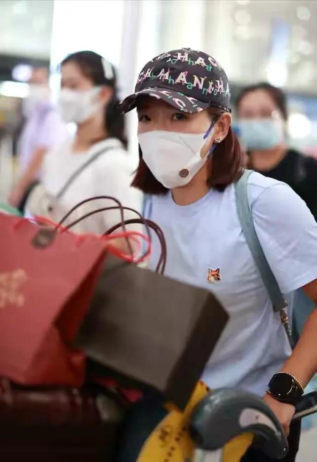 刘诗雯张继科戴同款手表，巧合还是复合？