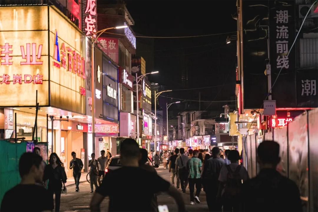 我在深圳，月薪8K，副业收入过万