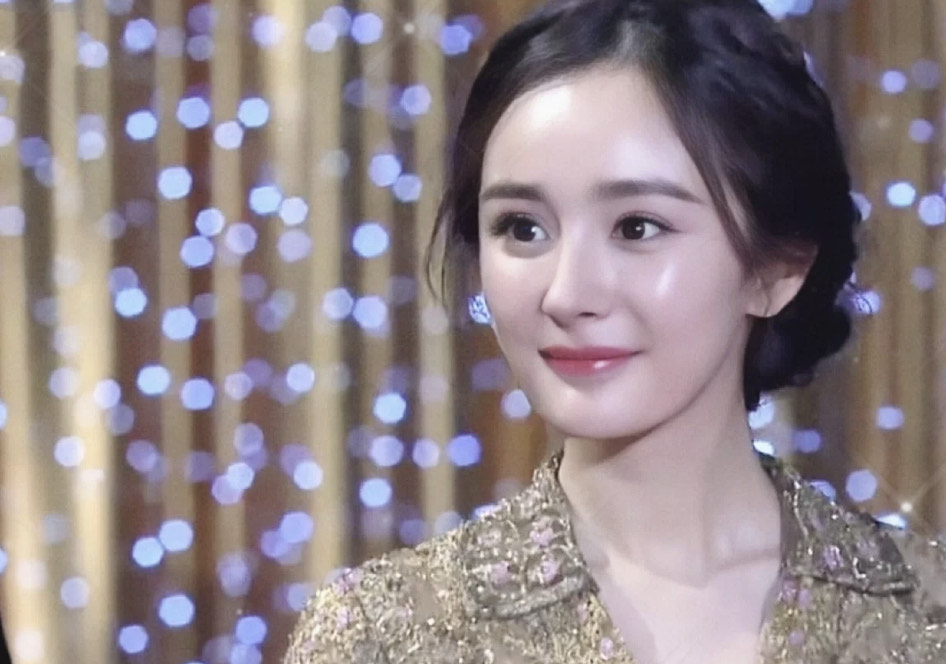 With age female star is in transition, yang Mi still is in " sunken girl " ! What feature does girl face have? 