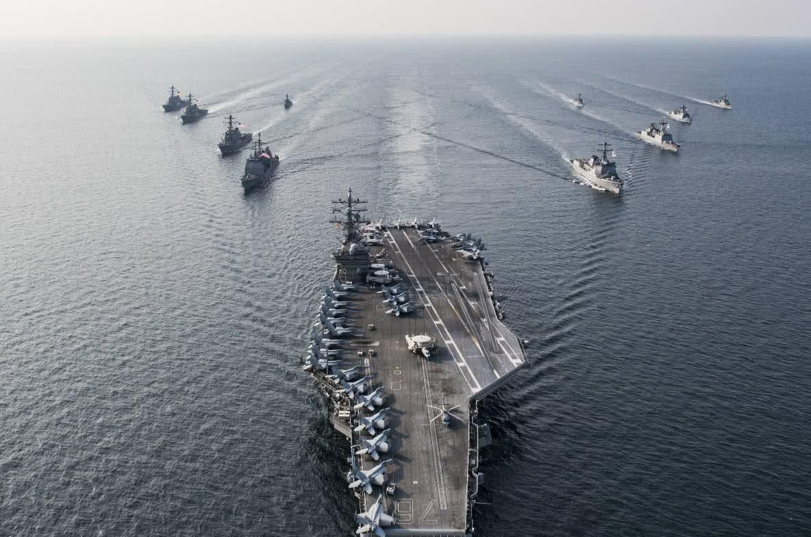 7国军舰闯南海，均侵略过中国！关键时刻中俄公布新装备传递信息