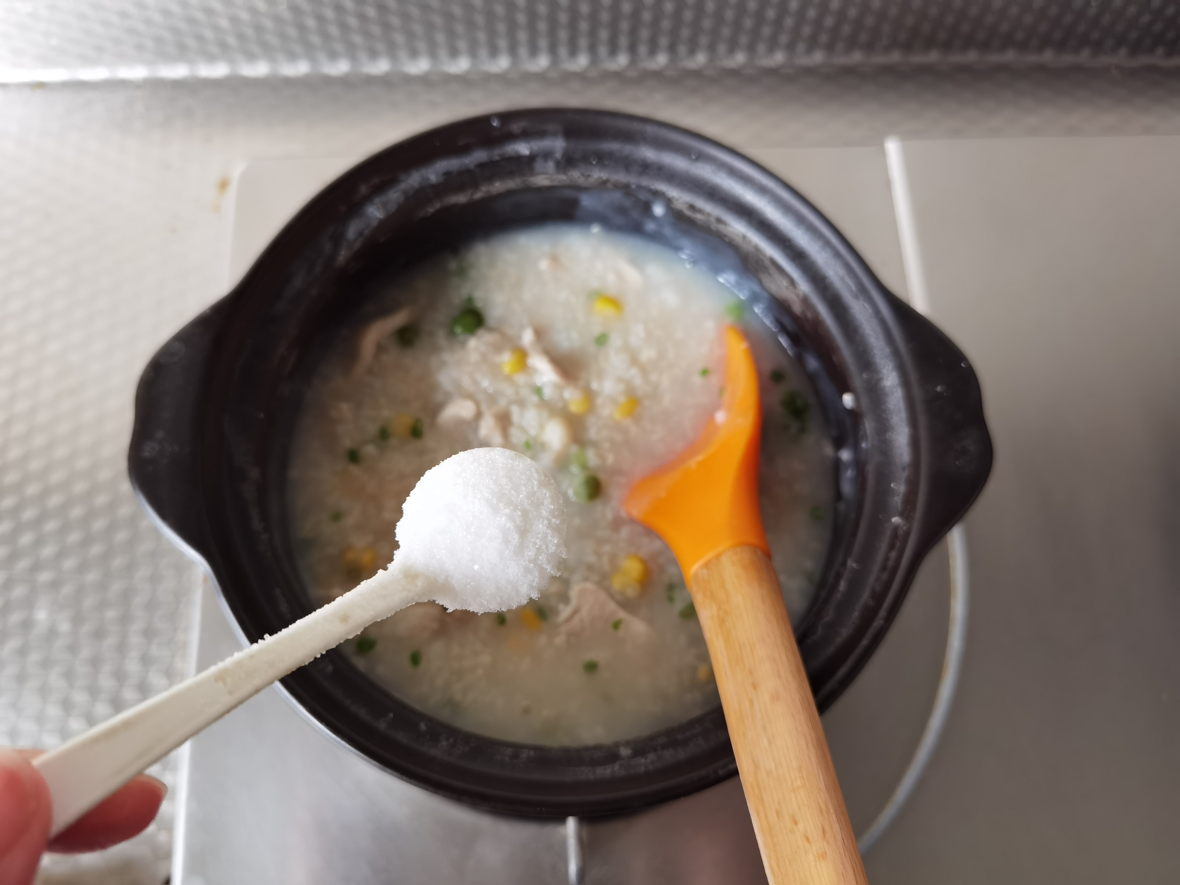 营养鸡胸肉豌豆粥，早餐的好选择，滋补身体，鲜美好喝