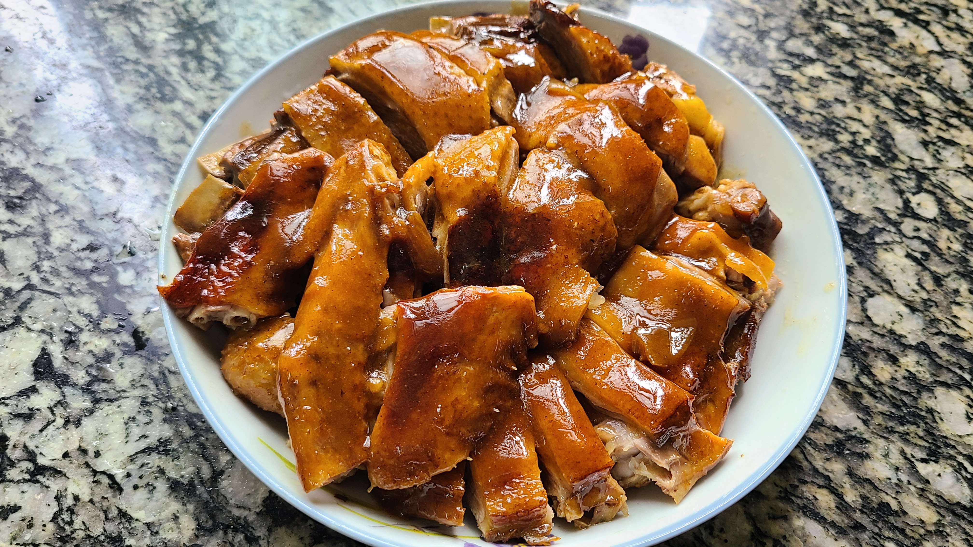 酸梅鴨這樣做太香了，是廣東很出名的家常菜，嫩滑好吃又簡單