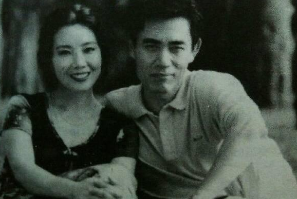 陈宝国：一段婚姻一个孩子，与妻子相爱47年，儿子也是男一号
