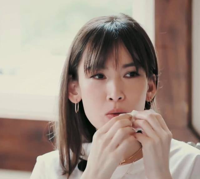 郭碧婷深夜发文吐苦水：被身边人无限消费，向