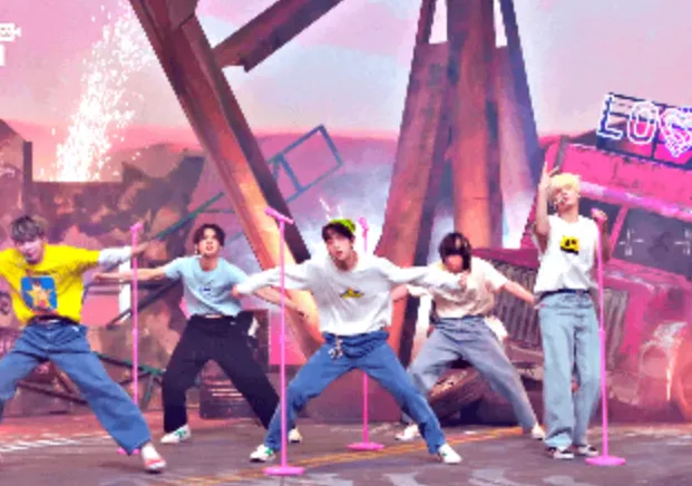 继aespa抄袭风波,SM再度陷入剽窃争议;Stray Kids现场舞台炸裂?
