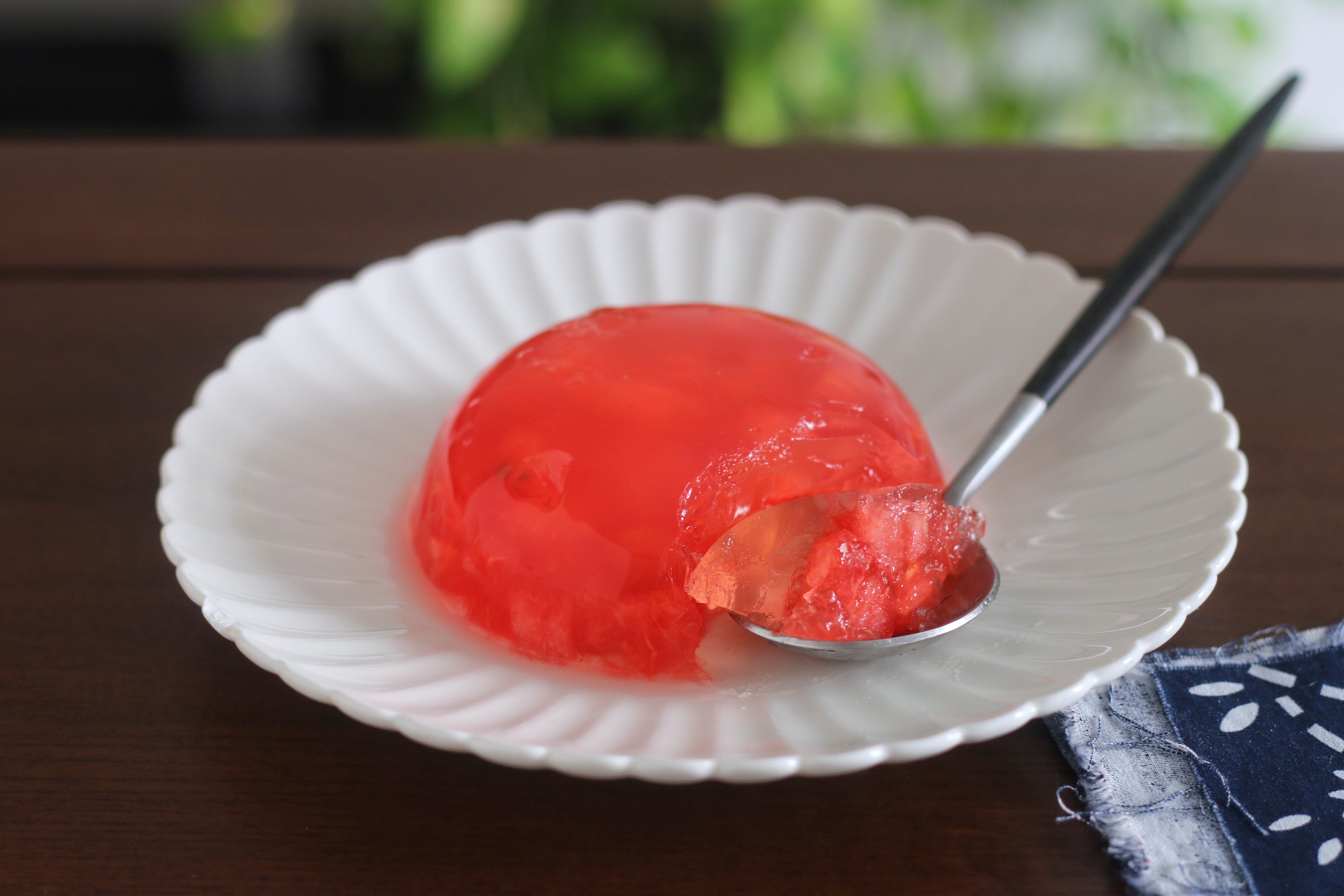 把西瓜做成果冻，冰凉Q弹超解暑，几步就做好，真简单