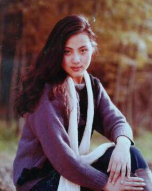 樂(lè)韻去世26年，退出《紅樓夢(mèng)》成就鄧婕，騙她的羅烈下場(chǎng)怎么樣？