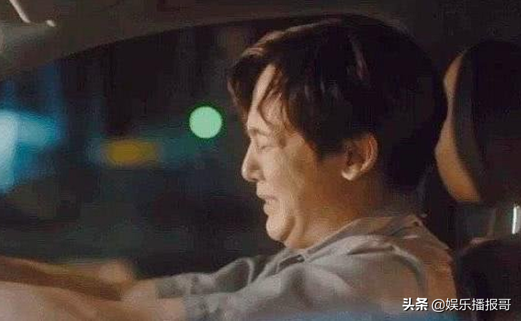 当初追成狗，如今嫌他“丑”！尼坤这是多少发