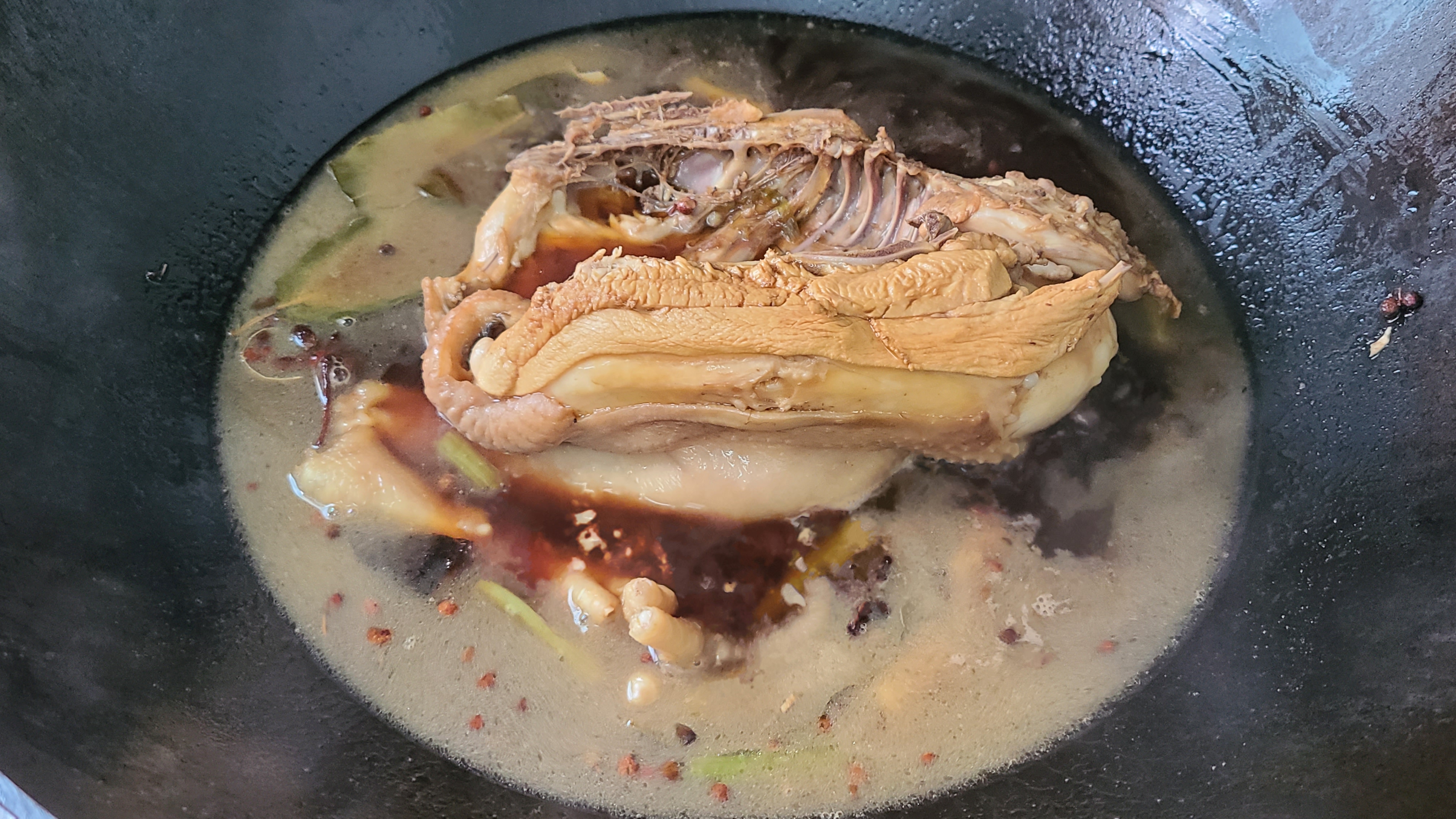 過年雞肉這樣做更香，簡單做法又好吃，味道濃香又好看