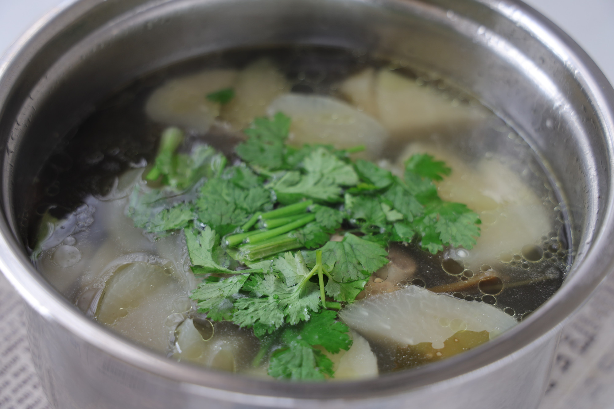 冬天來了，我家經常喝的一鍋湯水，既養胃又保暖，百喝不厭