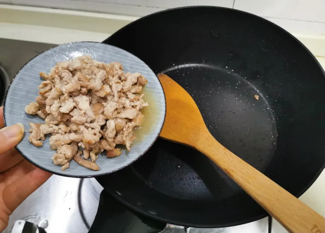 超下饭的鱼香肉丝 美食做法 第4张 超下饭的鱼香肉丝 美食做法 第4张