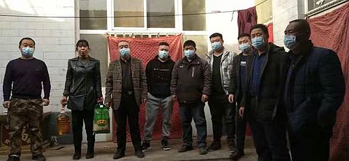 邢台市任泽区留垒村：慰问孤寡老人、贫困户及老党员