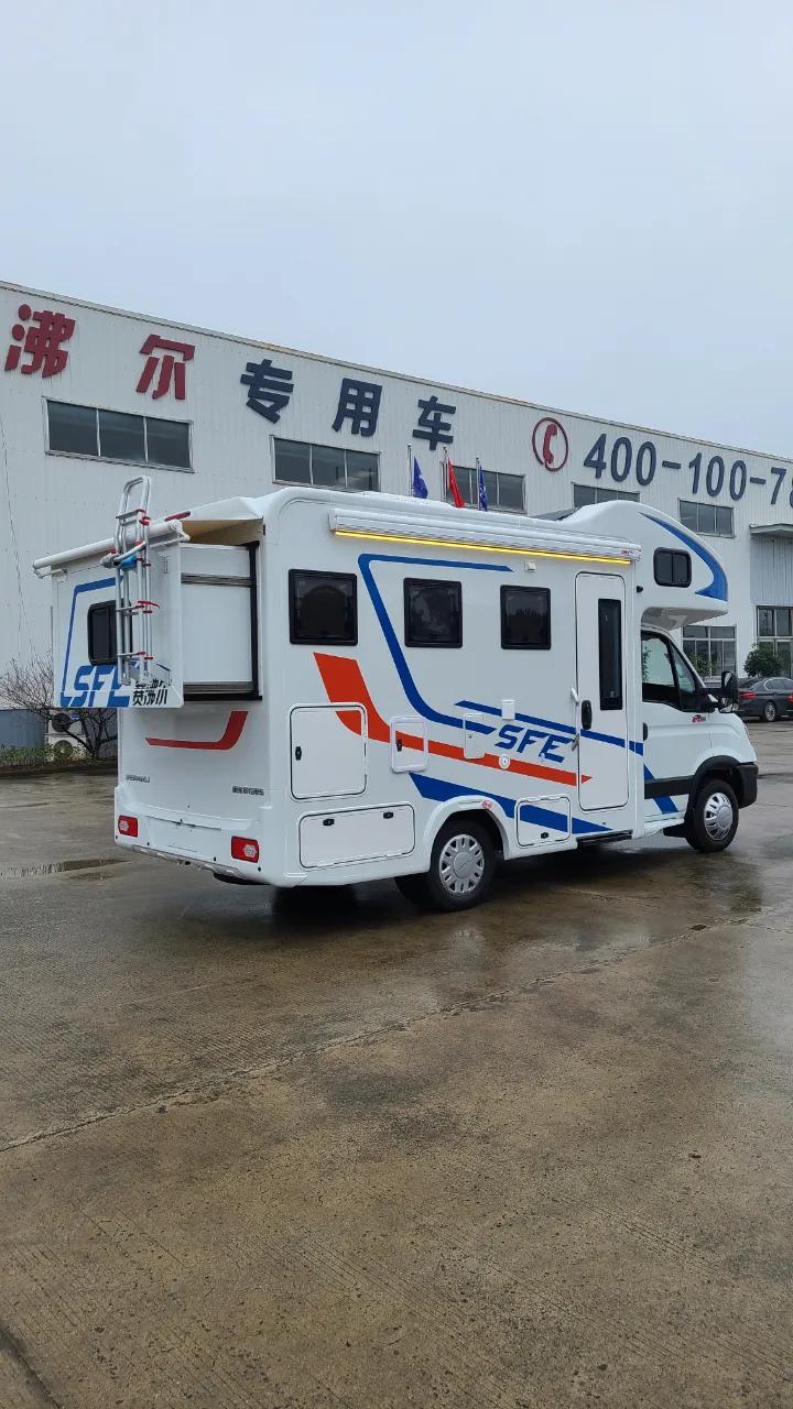 825Ah锂电还不够？就再加800W太阳能—赛沸尔双拓展房车