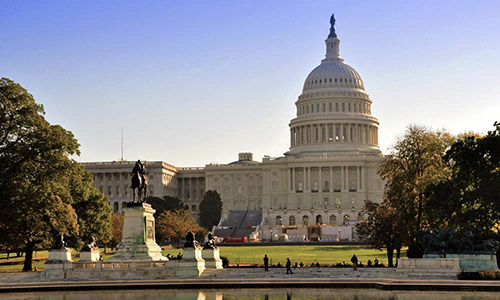 美国人口只有3.3亿，消费力却超中国“10万亿”？