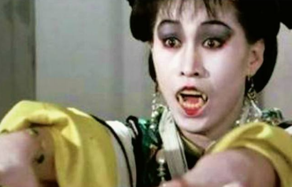 她曾是香港僵尸片中的御用女僵尸，如今退出娱