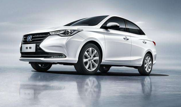 5万买一台既能家用，又能商用的车，该选谁？