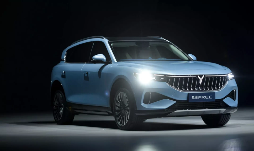 性能级智能电动SUV岚图FREE，能在中大型高端SUV市场分一席之地吗