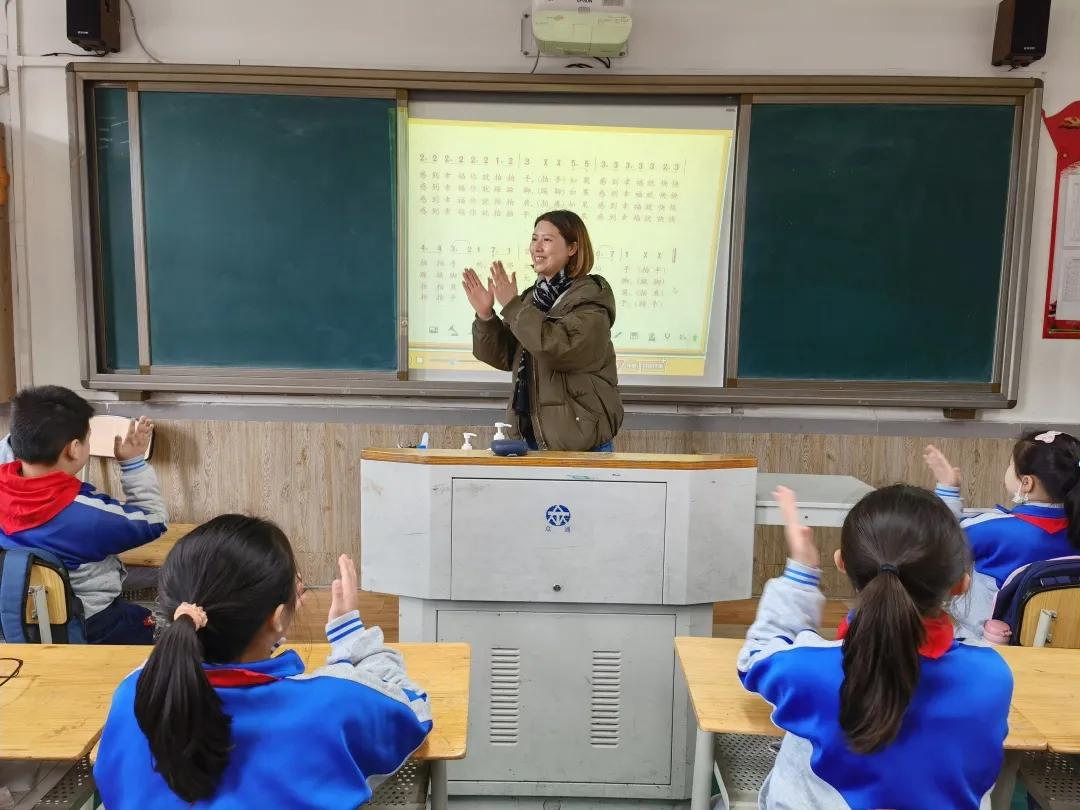 成都高新区中和小学开学第一课