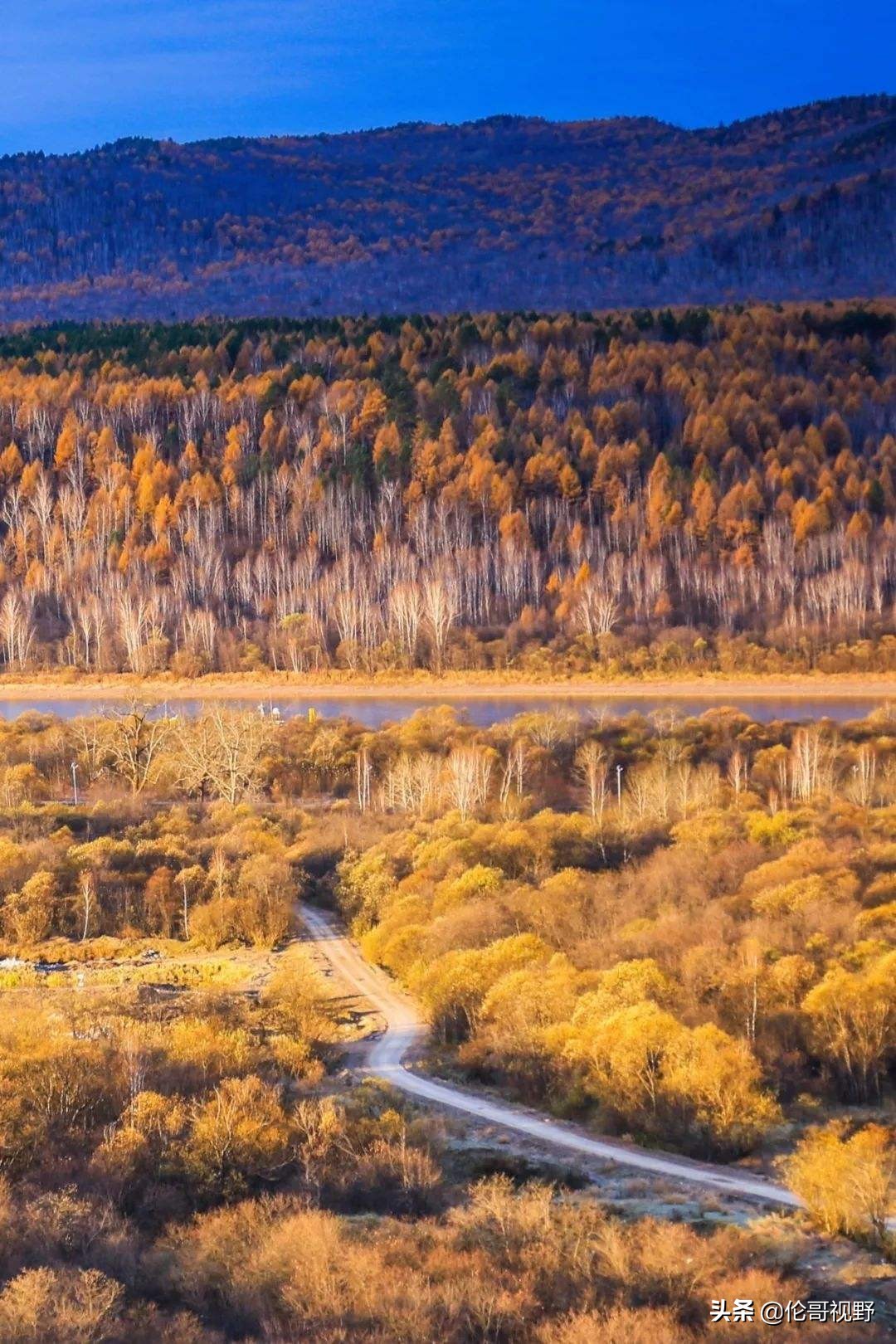 This uniquely independent village on the Sino-Russian border hides a lonely beautiful autumn, waiting for you