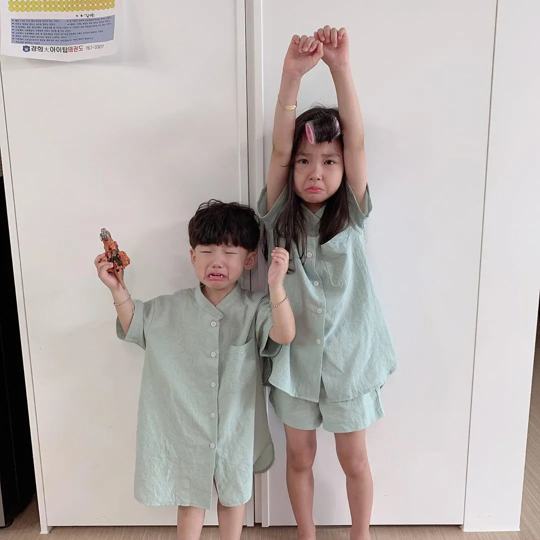 ​8岁女童“撞脸”宋慧乔，靠穿搭圈粉23万！谁规定小孩只能幼稚