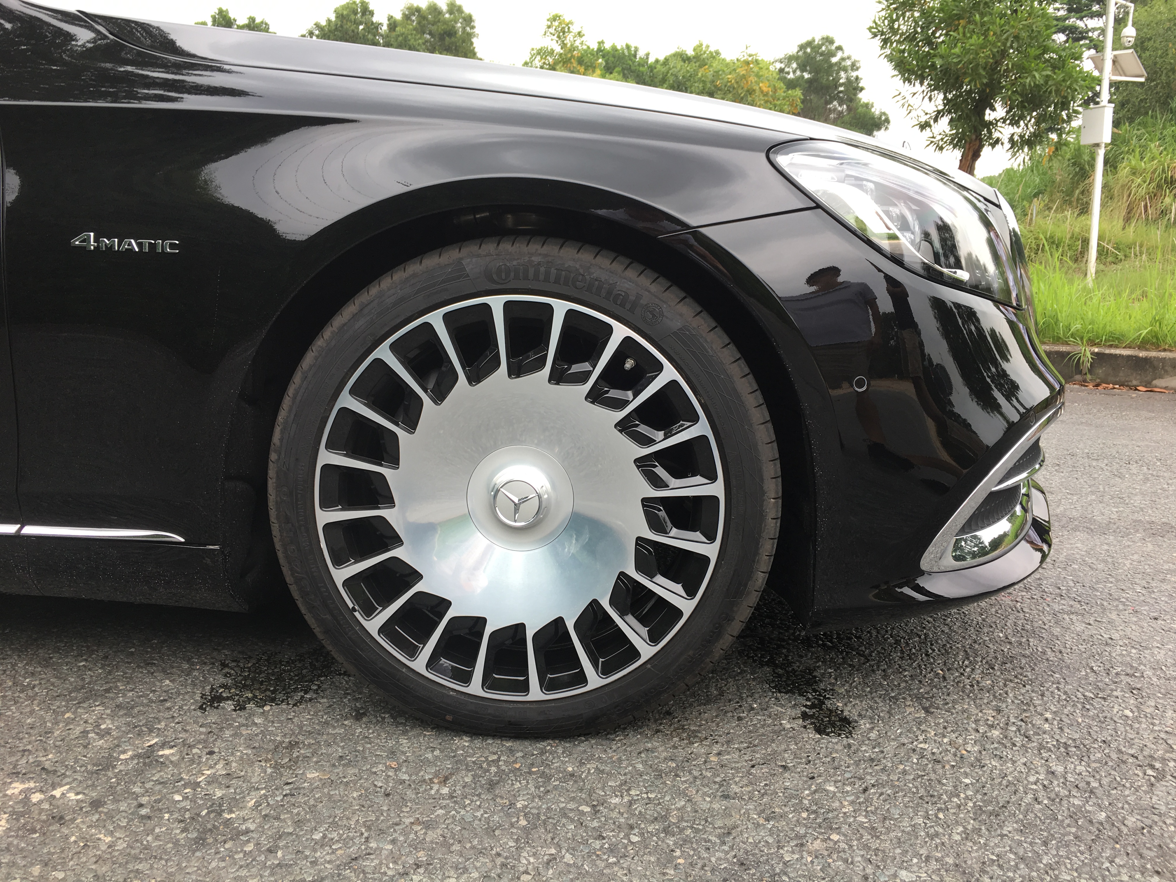 百炼成钢淬火锻造迈巴赫s560刀锋大饼轮毂生产过程