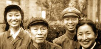 1978年邓华重病住院，浦安修拿出彭老总遗物，邓华看后失声痛哭