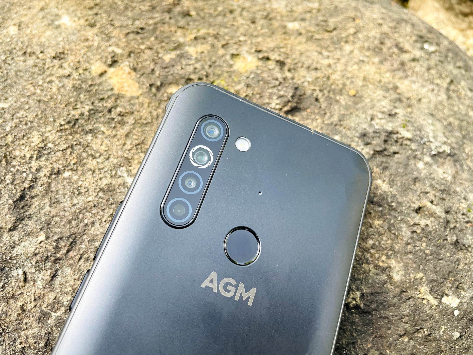 三防5G兩相宜——AGM X5戶(hù)外三防5G手機(jī)輕體驗(yàn)