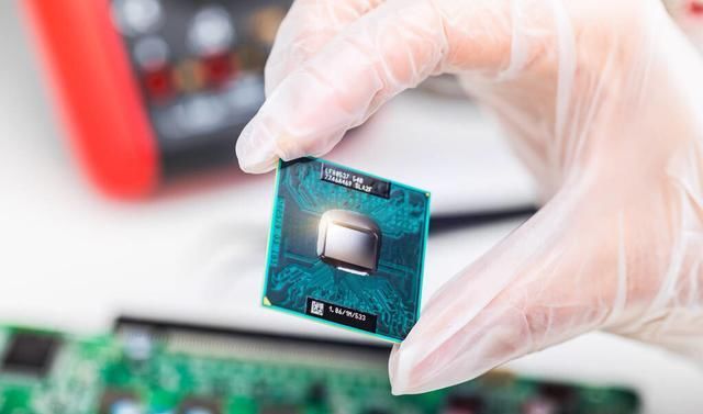 芯片�代工皇帝�台積電，利潤率超過蘋果公司！ 不只依靠光刻機