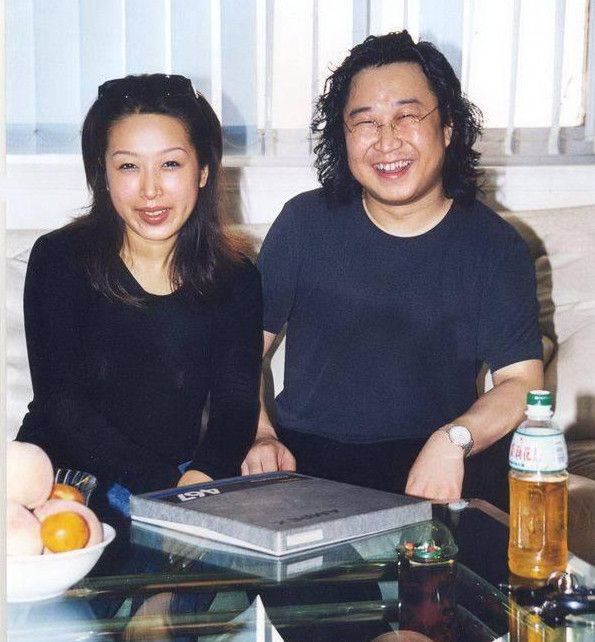 曾與韓紅、那英齊名，嫁商人老公后隱退樂壇，孫悅?cè)缃裾恿? inline=