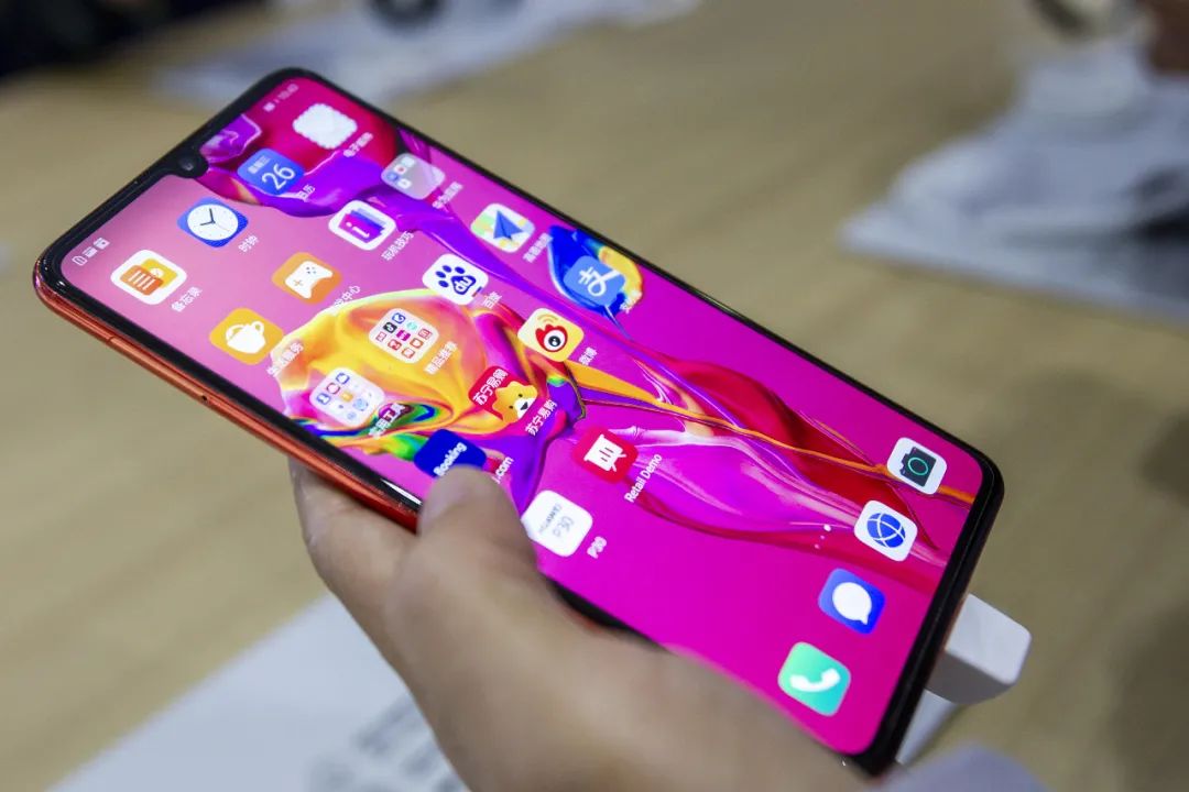 为什么你关不掉手机里的广告？