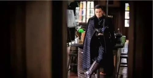 谍战剧扛把子柳云龙带着新剧来了，这下彻底没