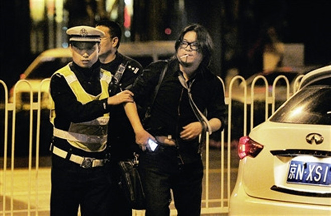 节目下架，书店关门：从万人敬仰到人人喊打，高晓松该何去何从？