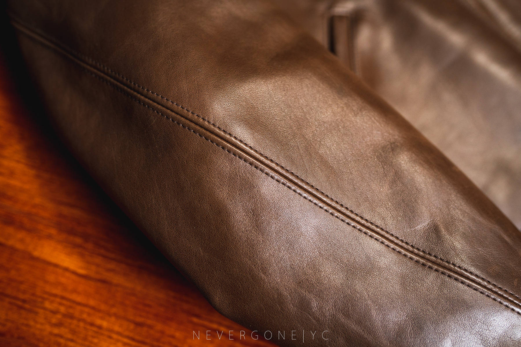 卖2万却不想让人买到的皮衣：At Last Co Lot.670马皮皮衣