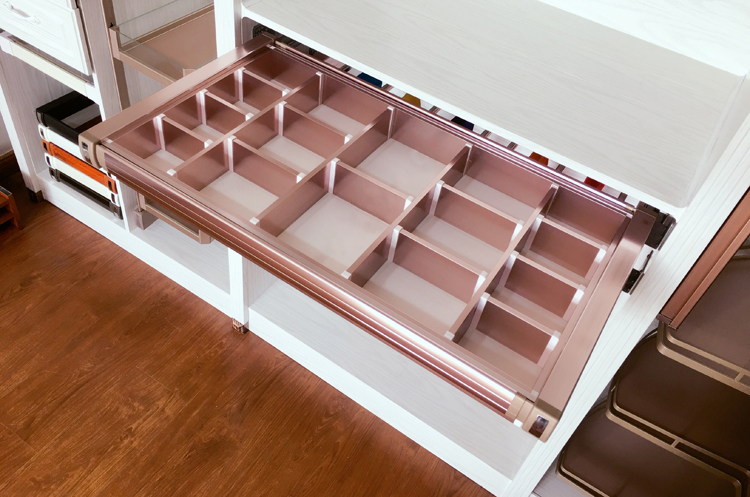 科普 ┃ 衣柜、橱柜的功能五金，真正的家居收纳神器！┃ 南京装修