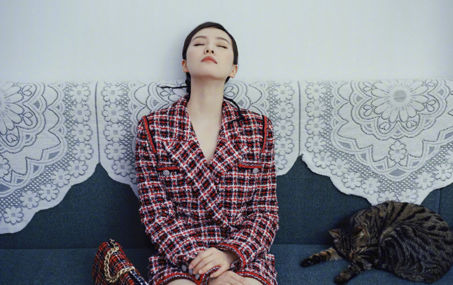 刘诗诗气质有多好？当挑战复古妆容后，魅力由