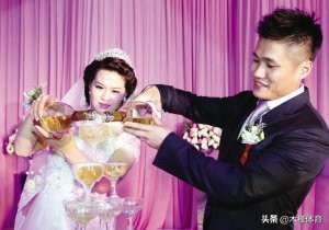吕小军的故事：17岁借钱训练，29岁娶爱妻，37岁＂高龄＂再夺金