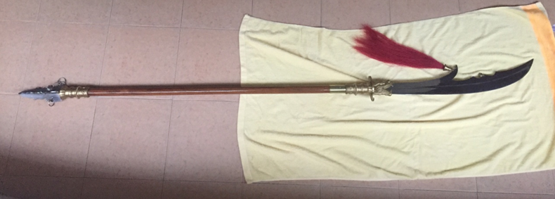 挨上偃月刀只有死路一条？罗贯中真没吹，马上