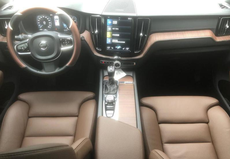 被国人“救活”的豪车！沃尔沃XC60一口气降7.8万，值得入手么？