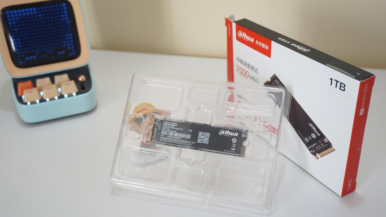 十年质保，老旧笔记本升级NVMe固态，大华C900不玩虚的