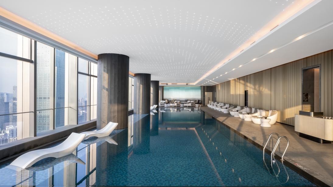 盘点国内最具特色的20个五星级酒店泳池设计