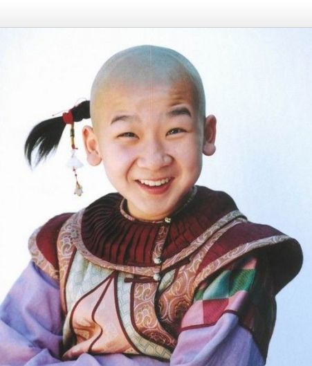 7岁走红3上春晚，让吴孟达靳东做配，“小叮当”
