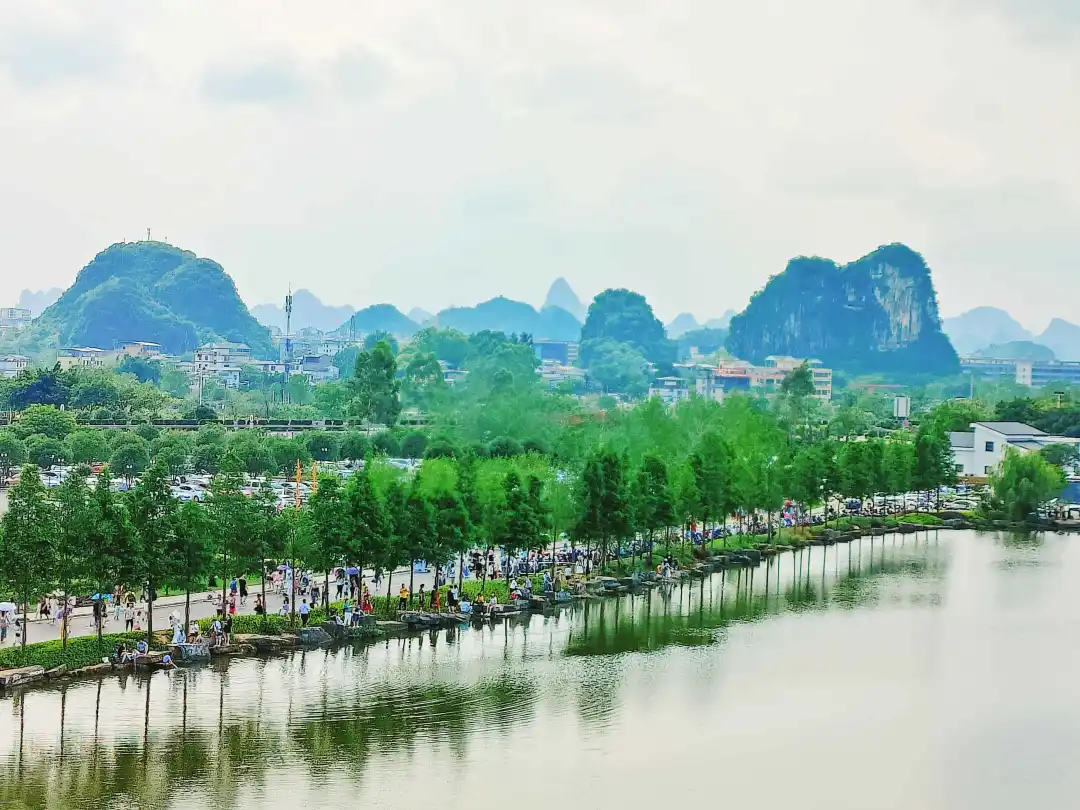 桂海晴岚数万人打卡！爆红之后的种种却让度假区不堪重负