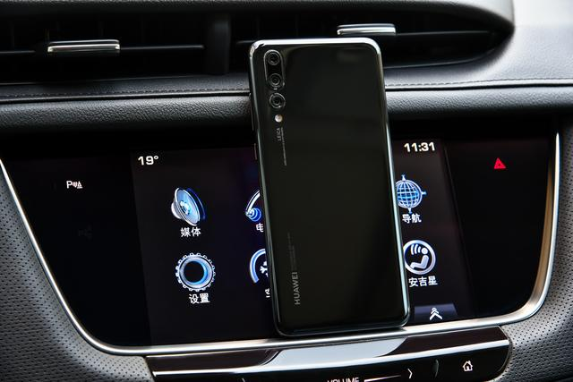 手机大佬揭秘DxOMark：收费顾问指导你调试；网友