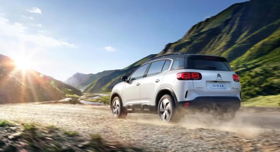 深度试驾雪铁龙天逸：独特却又不失惊喜 