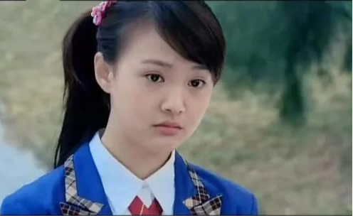 郑爽要弃养两个孩子，前男友们曾忍辱负重的发言，张恒好样的