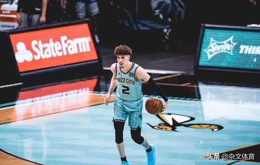 年龄不是问题！三球在NBA开启姐弟恋模式，自信自己超越保罗
