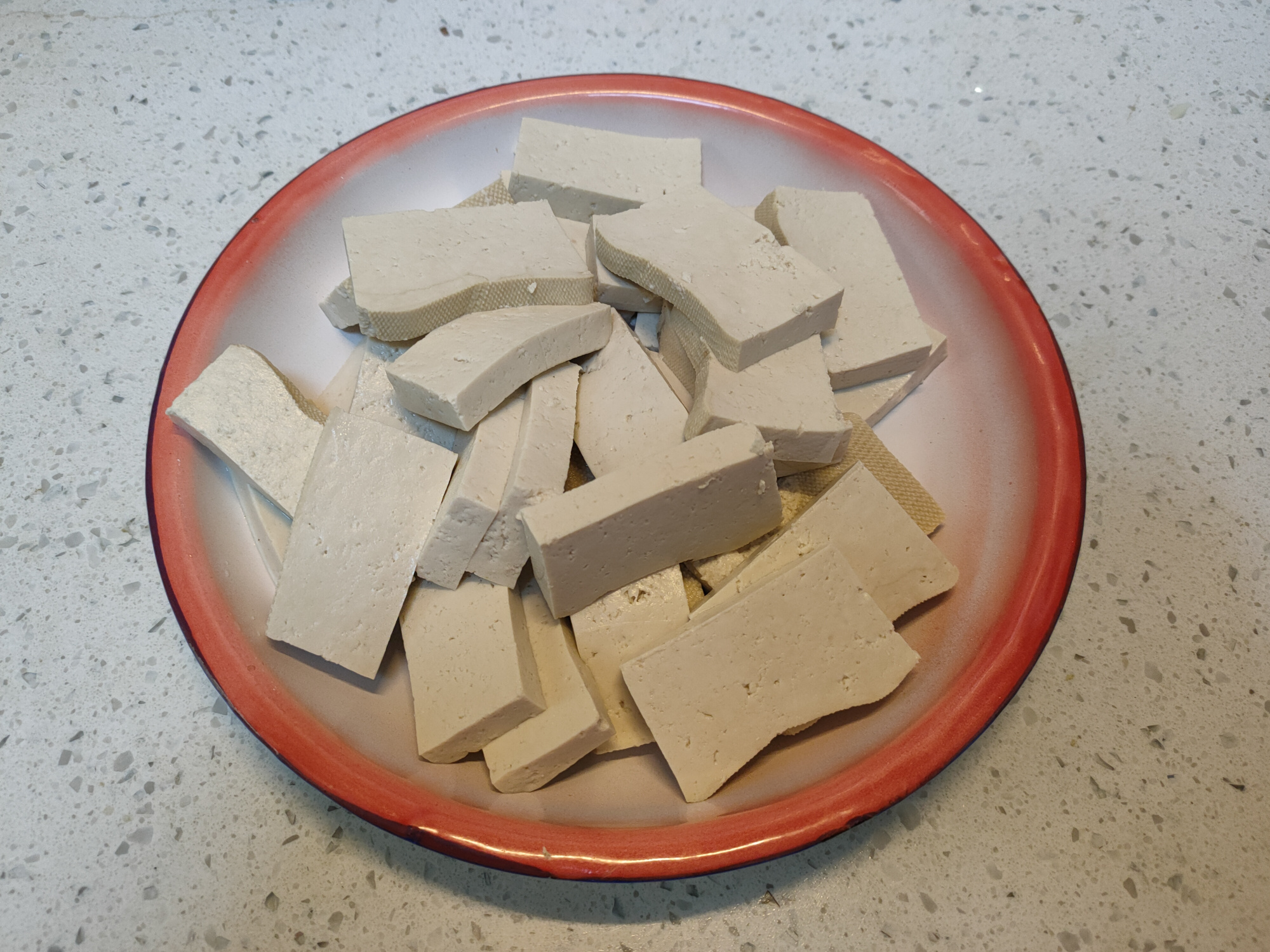 小白菜和它是绝配，大热天要常吃，富含“植物蛋白”，3元炖一锅